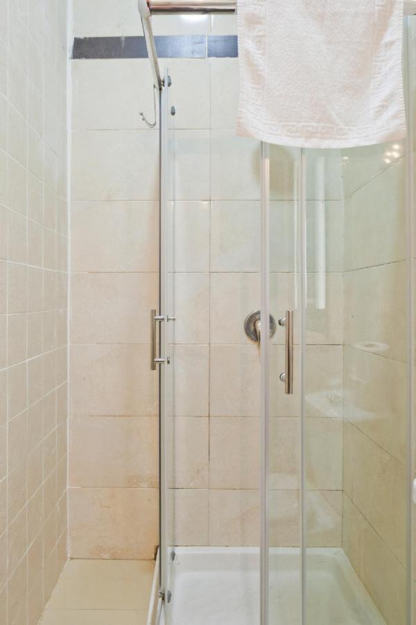 Nhe Rothschild'S Corner Apartment เทลอาวีฟ ภายนอก รูปภาพ